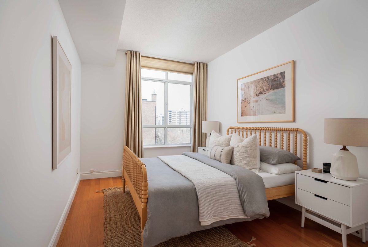 1 Deer Park Crescent Toronto 1 Deer Park Crescent Toronto