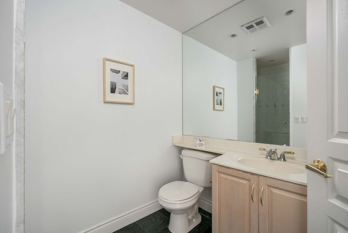 1 Deer Park Crescent Toronto 1 Deer Park Crescent Toronto