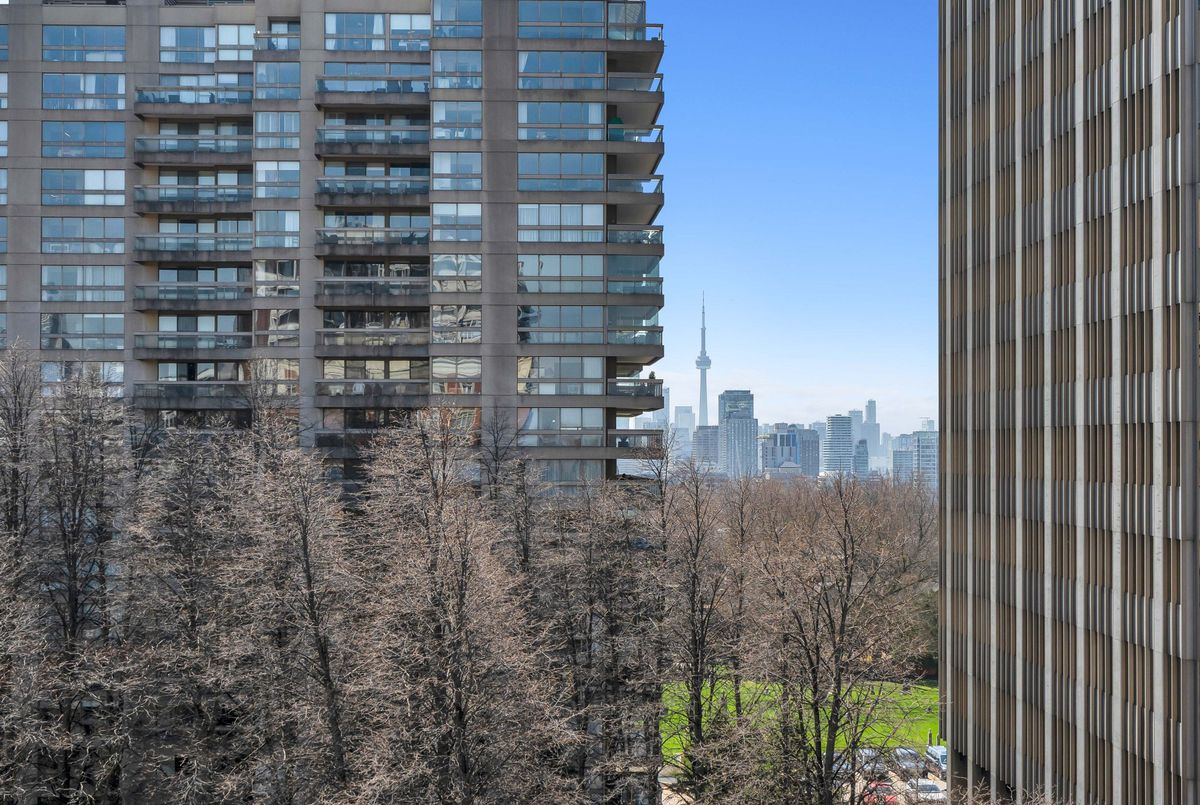 1 Deer Park Crescent Toronto 1 Deer Park Crescent Toronto