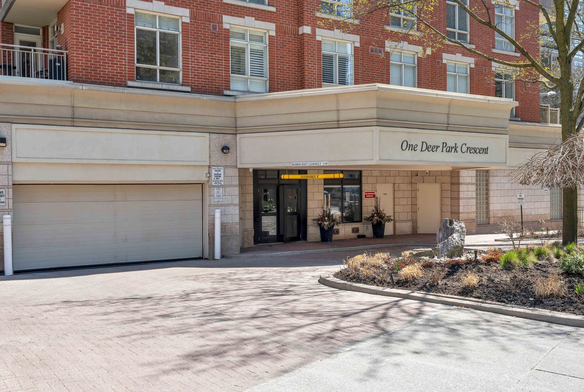 1 Deer Park Crescent Toronto 1 Deer Park Crescent Toronto