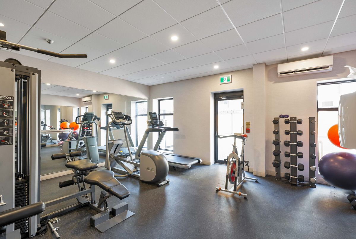 1 Deer Park Crescent Toronto 1 Deer Park Crescent Toronto