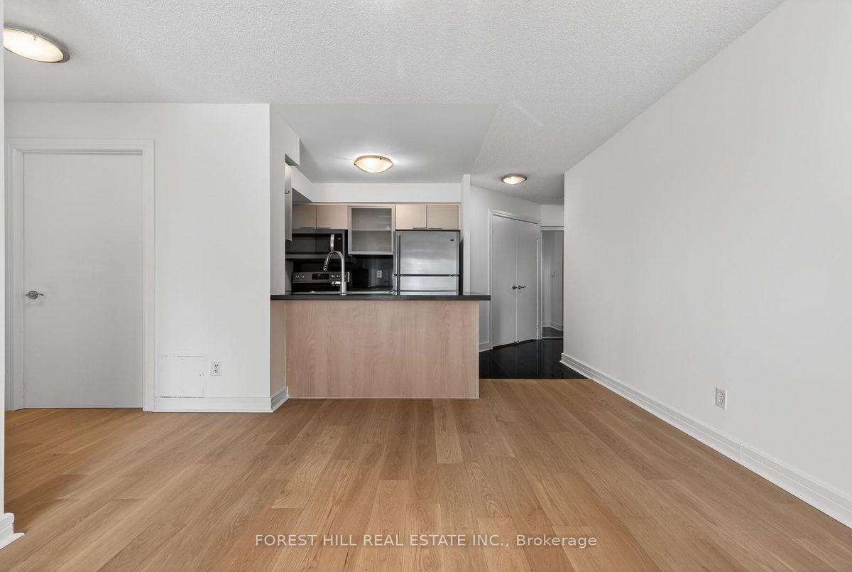 16 Harrison Garden Boulevard Toronto 16 Harrison Garden Boulevard Toronto