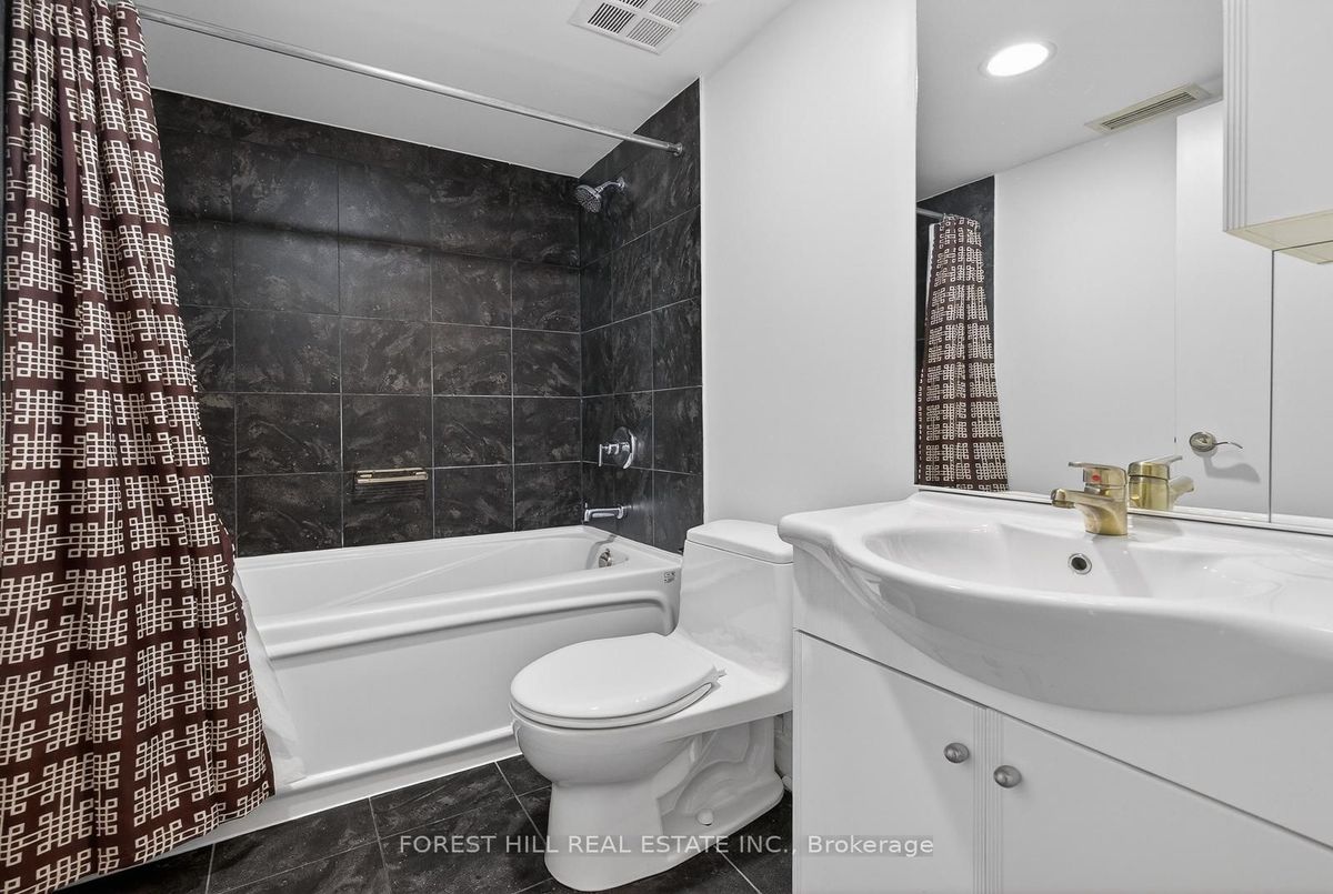 16 Harrison Garden Boulevard Toronto 16 Harrison Garden Boulevard Toronto