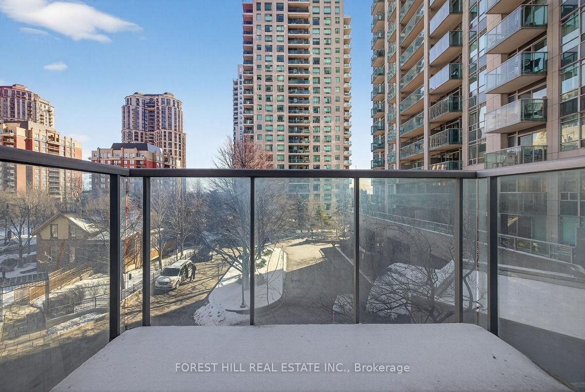 16 Harrison Garden Boulevard Toronto 16 Harrison Garden Boulevard Toronto