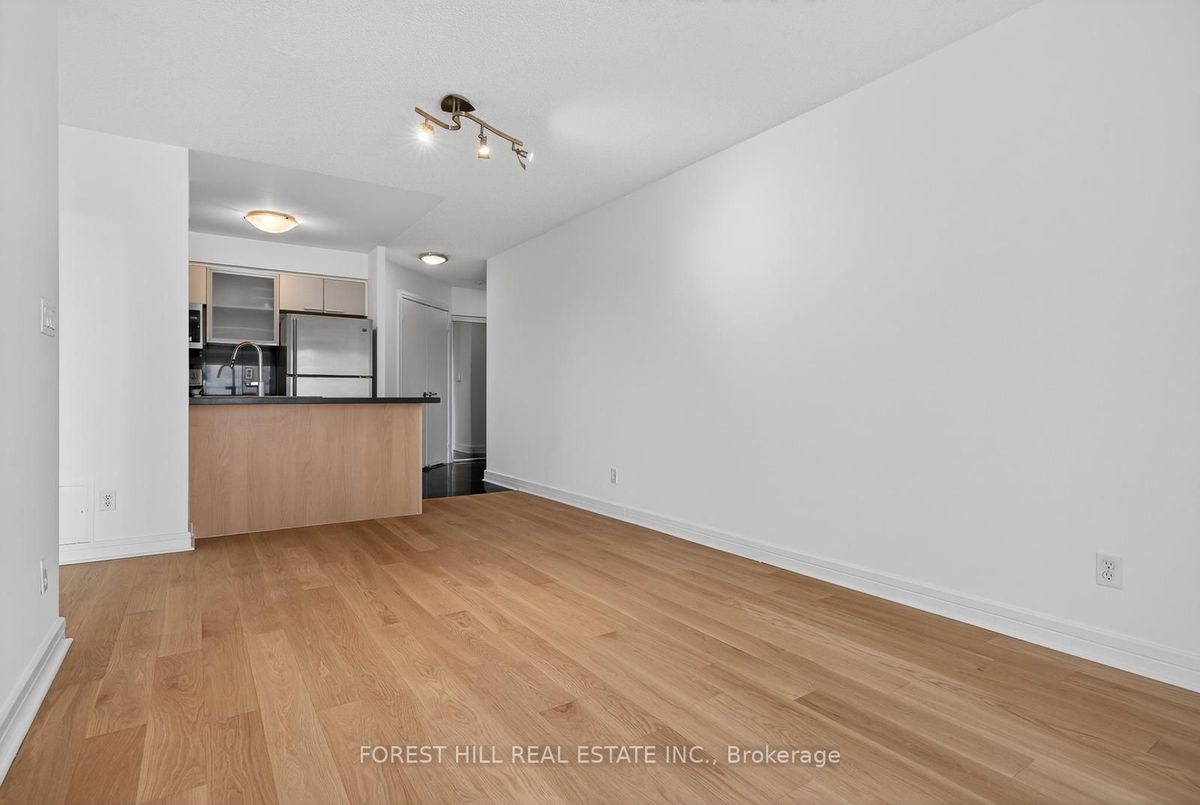16 Harrison Garden Boulevard Toronto 16 Harrison Garden Boulevard Toronto