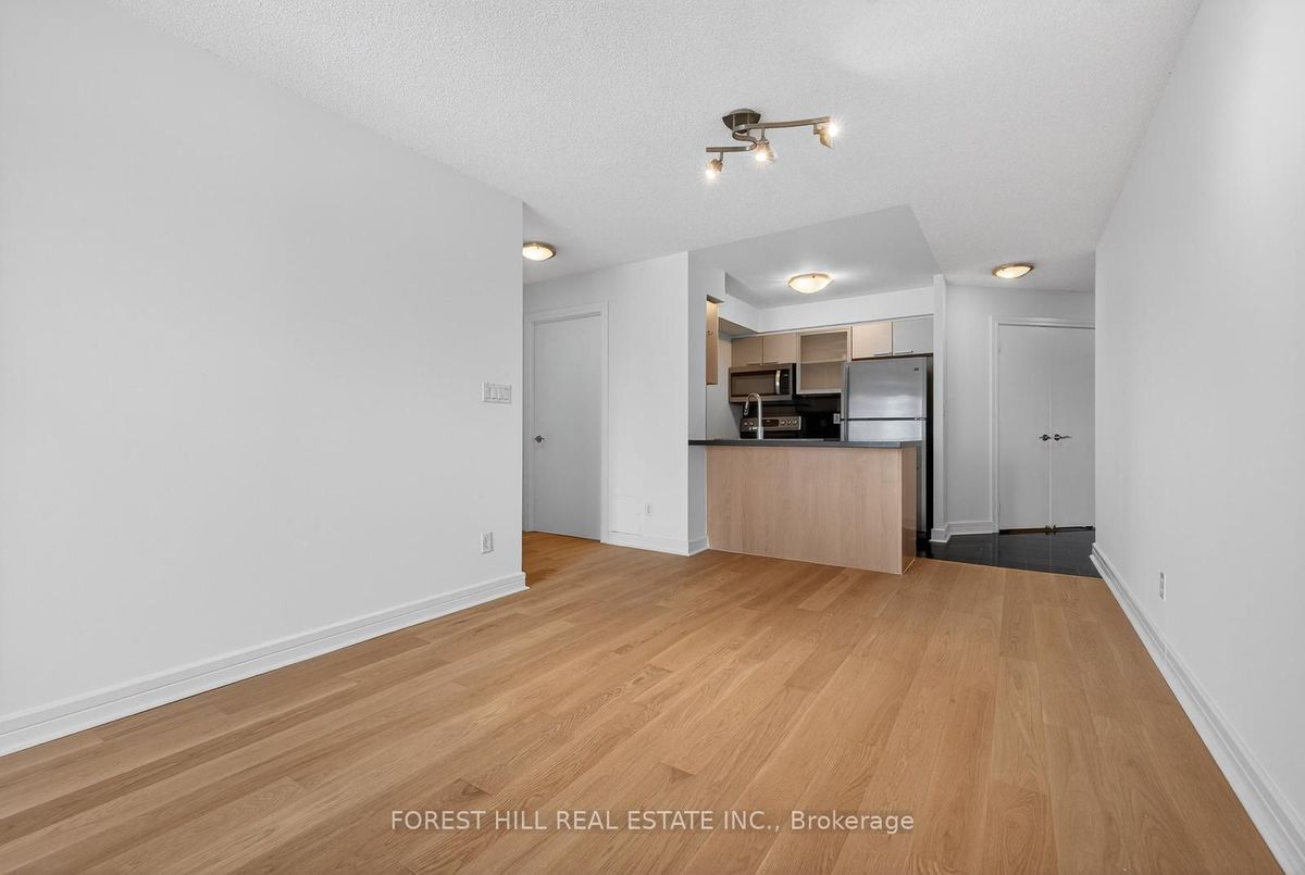 16 Harrison Garden Boulevard Toronto 16 Harrison Garden Boulevard Toronto