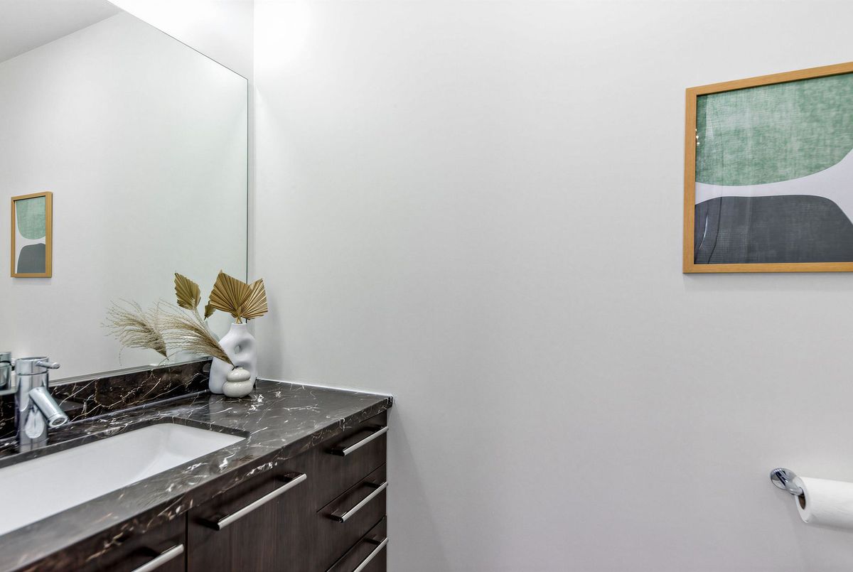 30 Roehampton Avenue Toronto 30 Roehampton Avenue Toronto