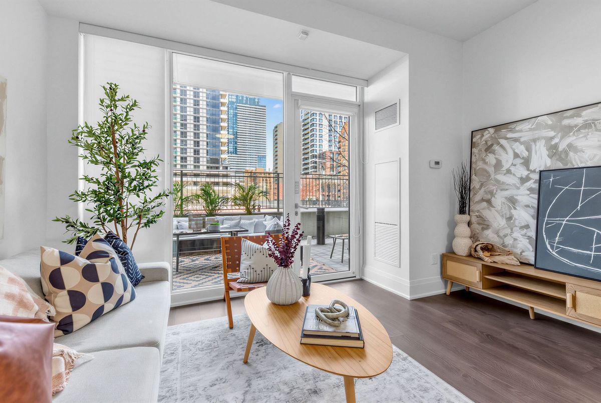 30 Roehampton Avenue Toronto 30 Roehampton Avenue Toronto