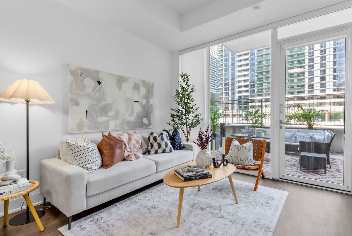 30 Roehampton Avenue Toronto 30 Roehampton Avenue Toronto