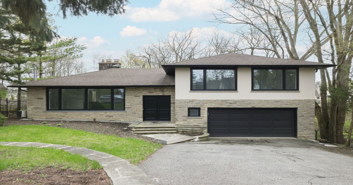 537 Blythwood Road Toronto