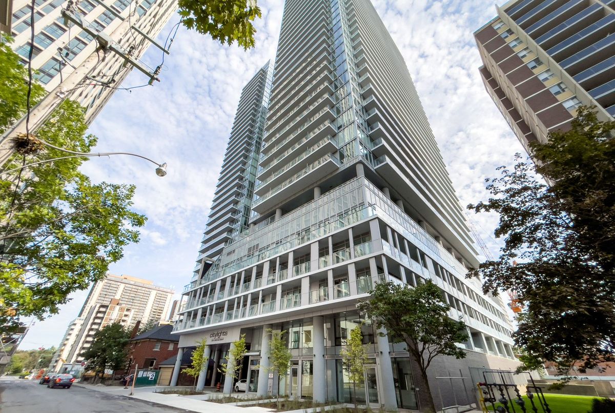 195 Redpath Avenue Toronto 195 Redpath Avenue Toronto