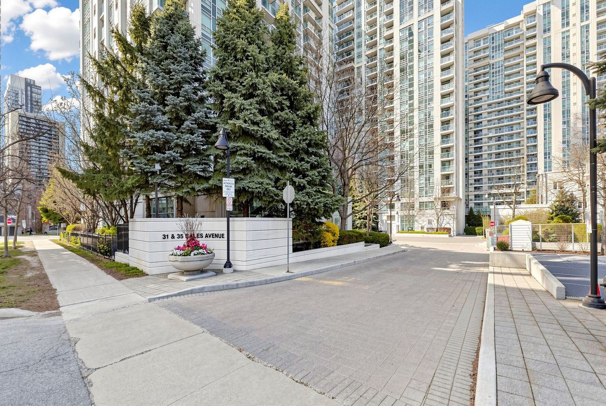 35 Bales Avenue Toronto 35 Bales Avenue Toronto