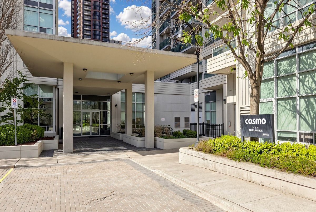 35 Bales Avenue Toronto 35 Bales Avenue Toronto