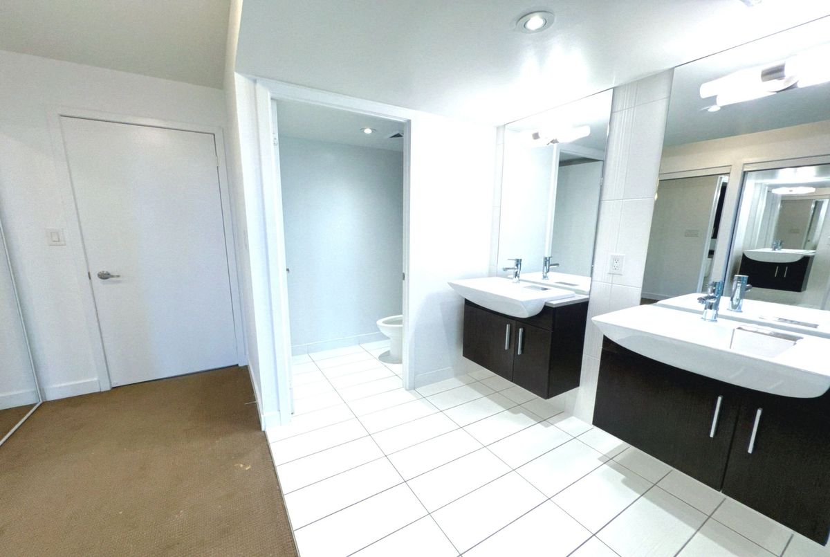 8 Telegram Mews Toronto 8 Telegram Mews Toronto