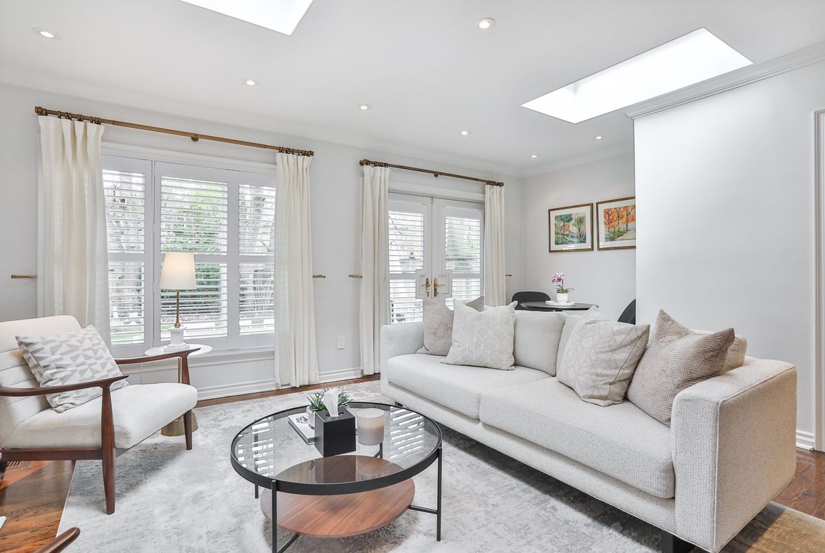 102 Snowdon Avenue Toronto 102 Snowdon Avenue Toronto