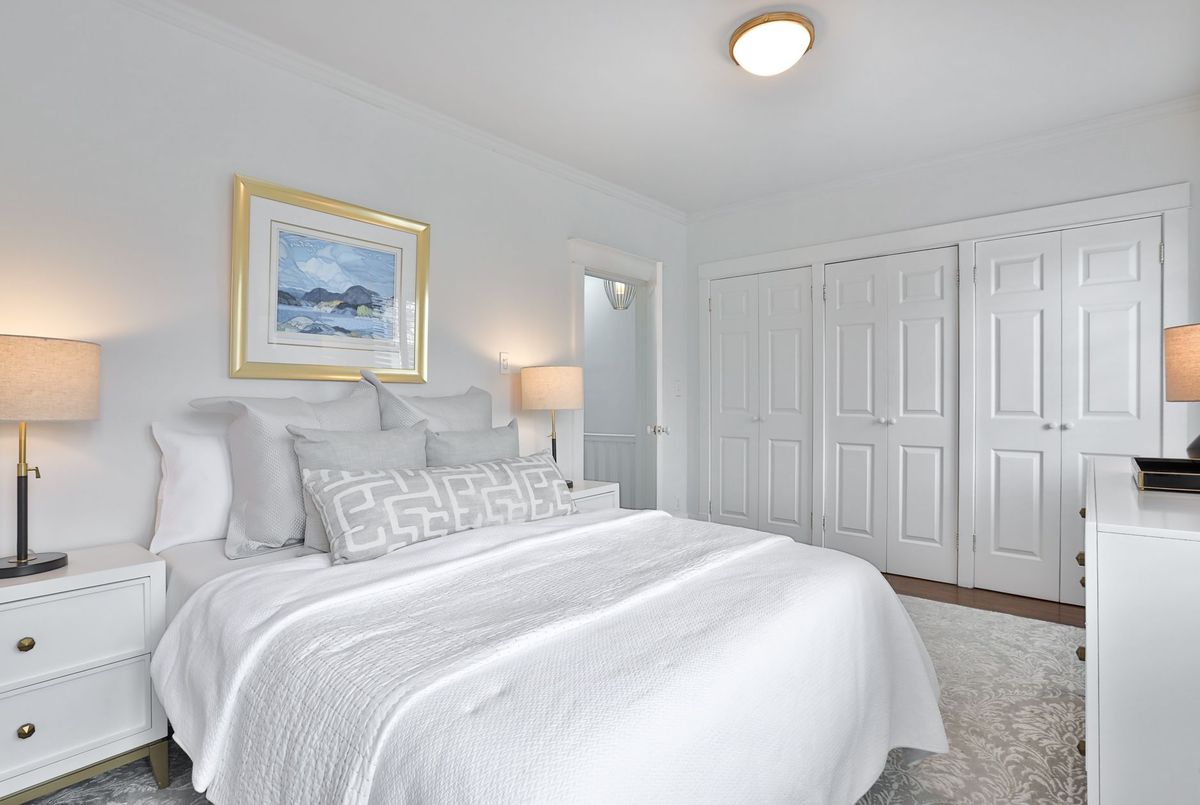 102 Snowdon Avenue Toronto 102 Snowdon Avenue Toronto