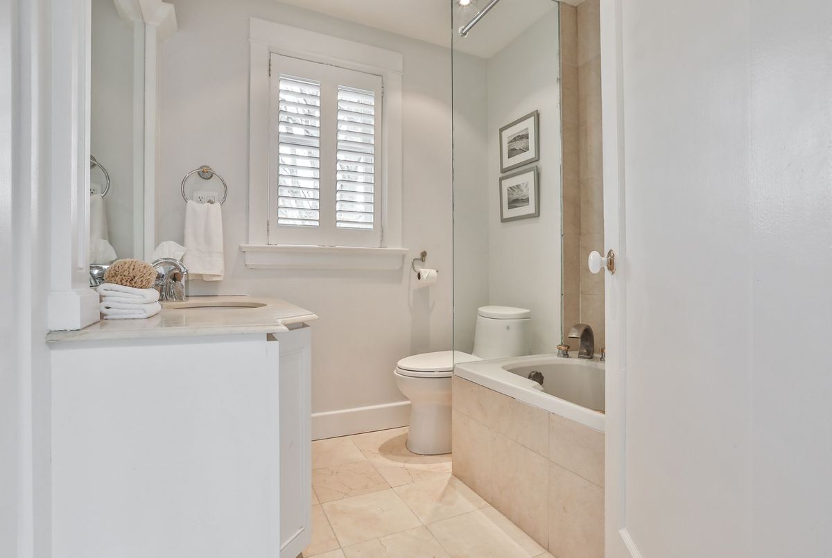 102 Snowdon Avenue Toronto 102 Snowdon Avenue Toronto