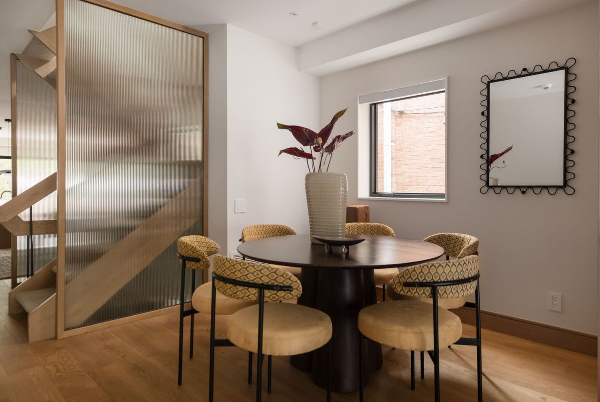42 Clarendon Avenue Toronto 42 Clarendon Avenue Toronto