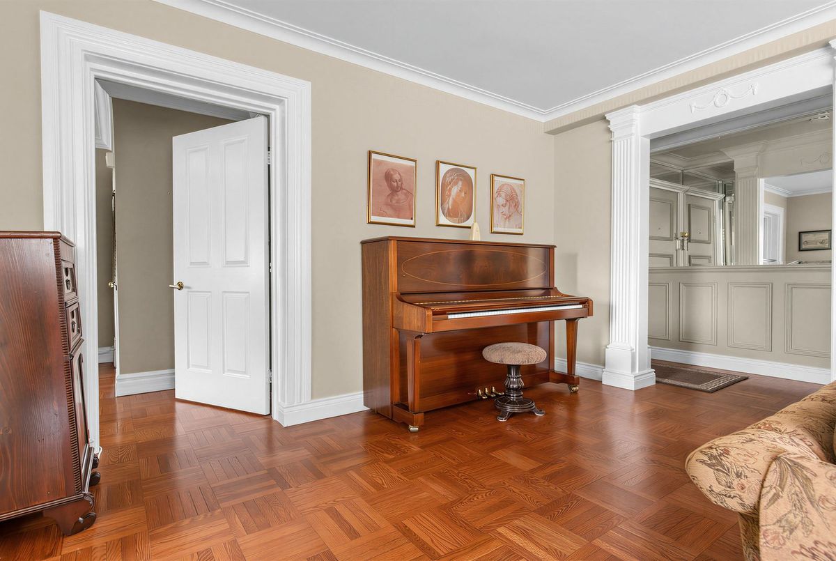 30 Elm Avenue Toronto 30 Elm Avenue Toronto