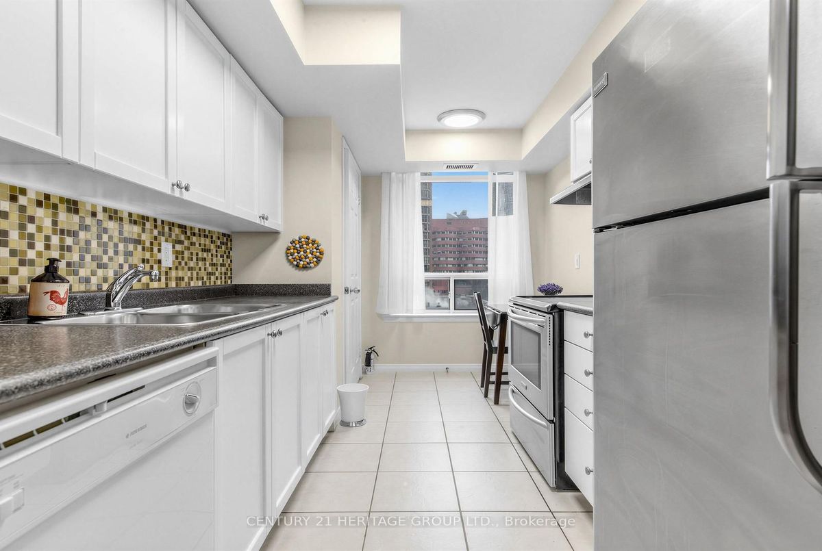 155 Beecroft Road Toronto 155 Beecroft Road Toronto