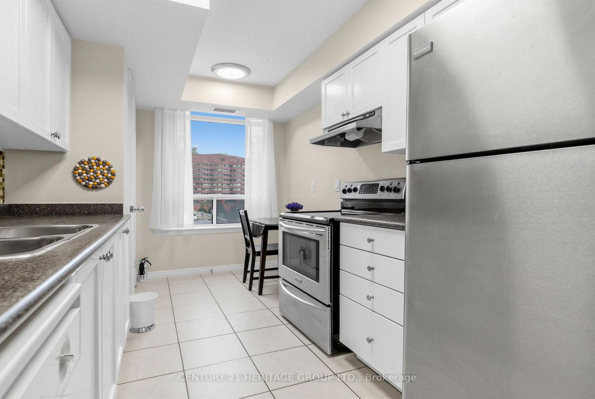 155 Beecroft Road Toronto 155 Beecroft Road Toronto