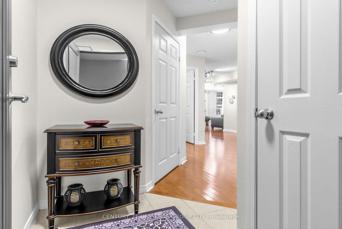 155 Beecroft Road Toronto 155 Beecroft Road Toronto
