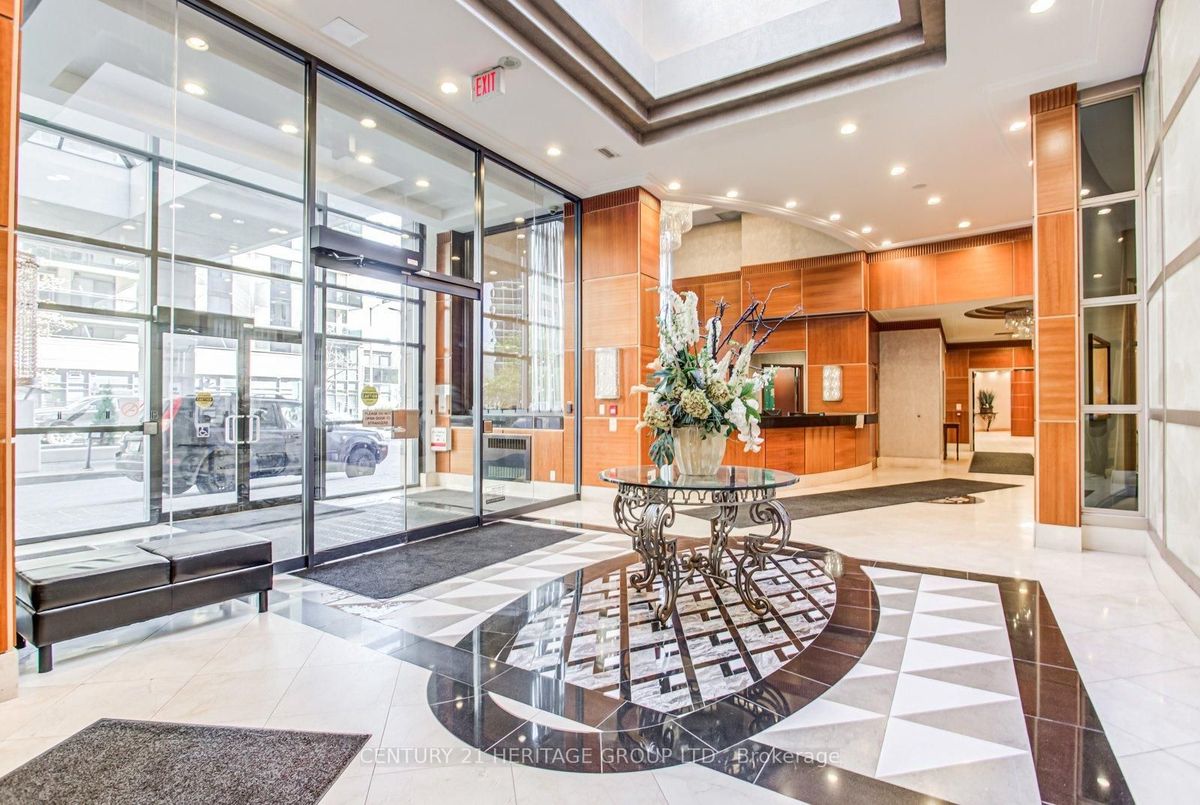 155 Beecroft Road Toronto 155 Beecroft Road Toronto