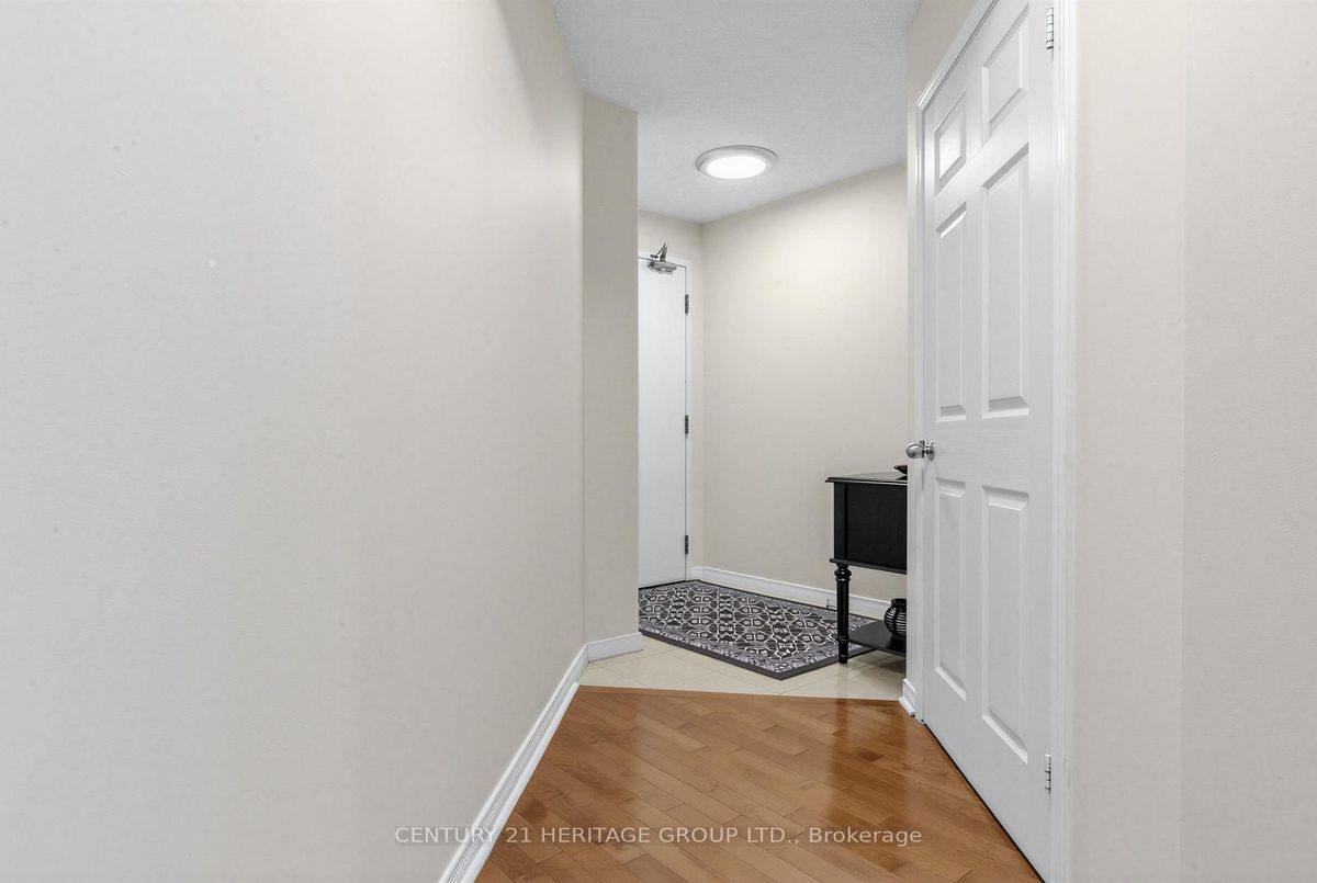155 Beecroft Road Toronto 155 Beecroft Road Toronto