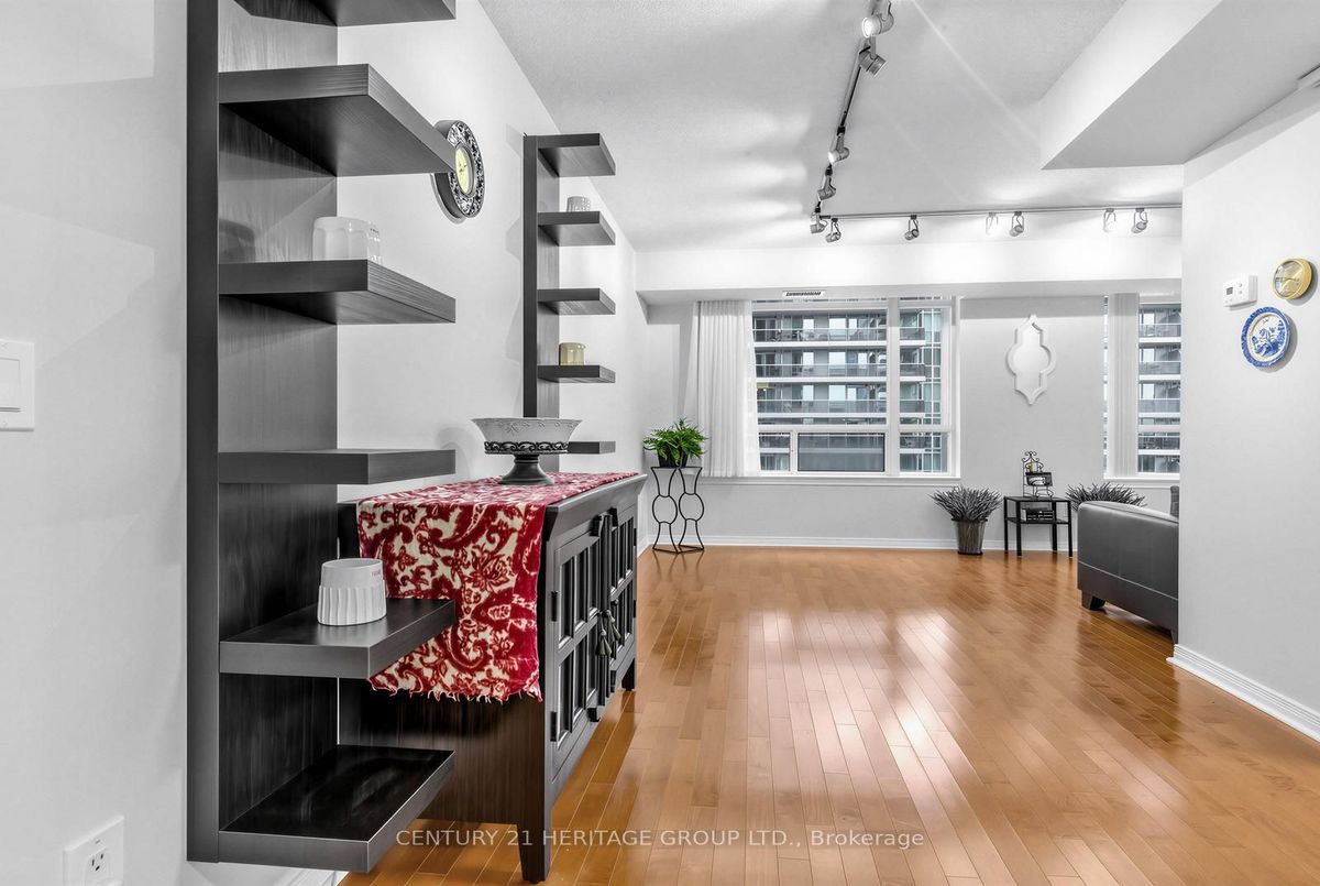 155 Beecroft Road Toronto 155 Beecroft Road Toronto