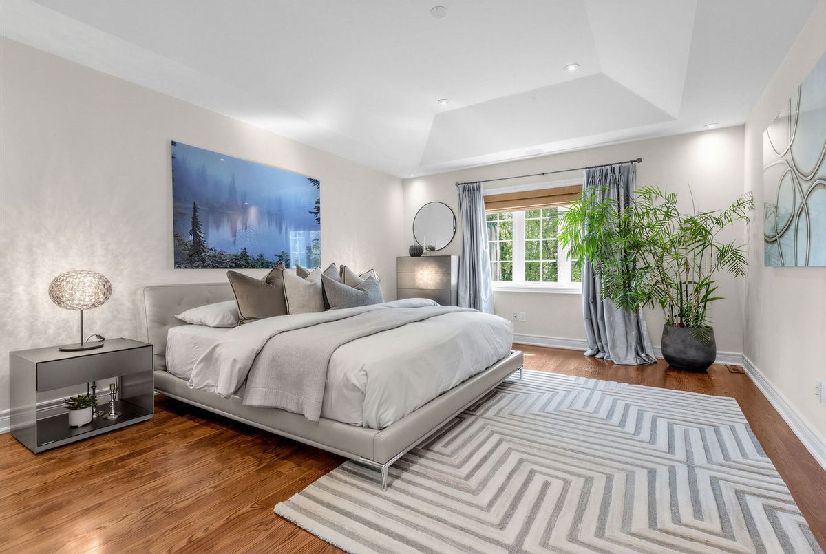 19 Menin Road Toronto 19 Menin Road Toronto