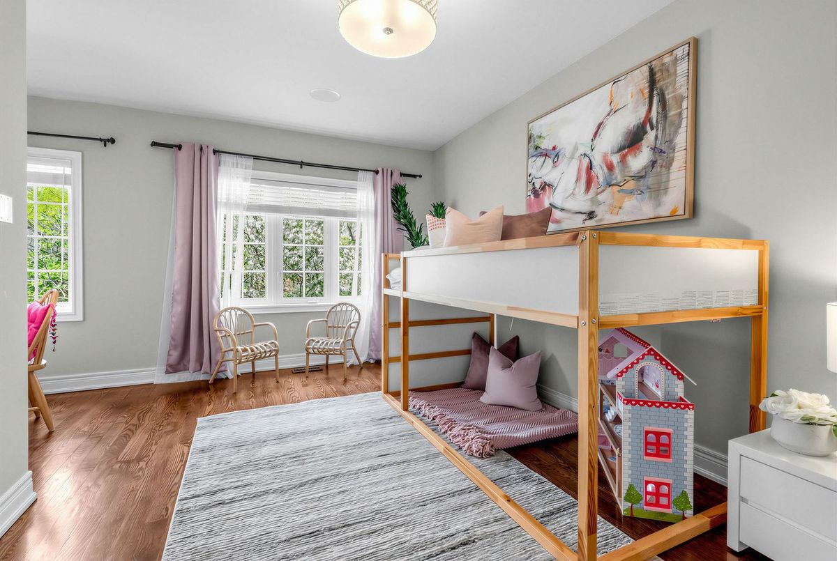 19 Menin Road Toronto 19 Menin Road Toronto