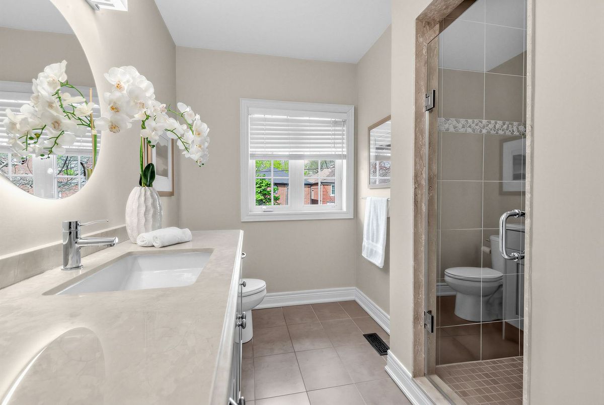 19 Menin Road Toronto 19 Menin Road Toronto