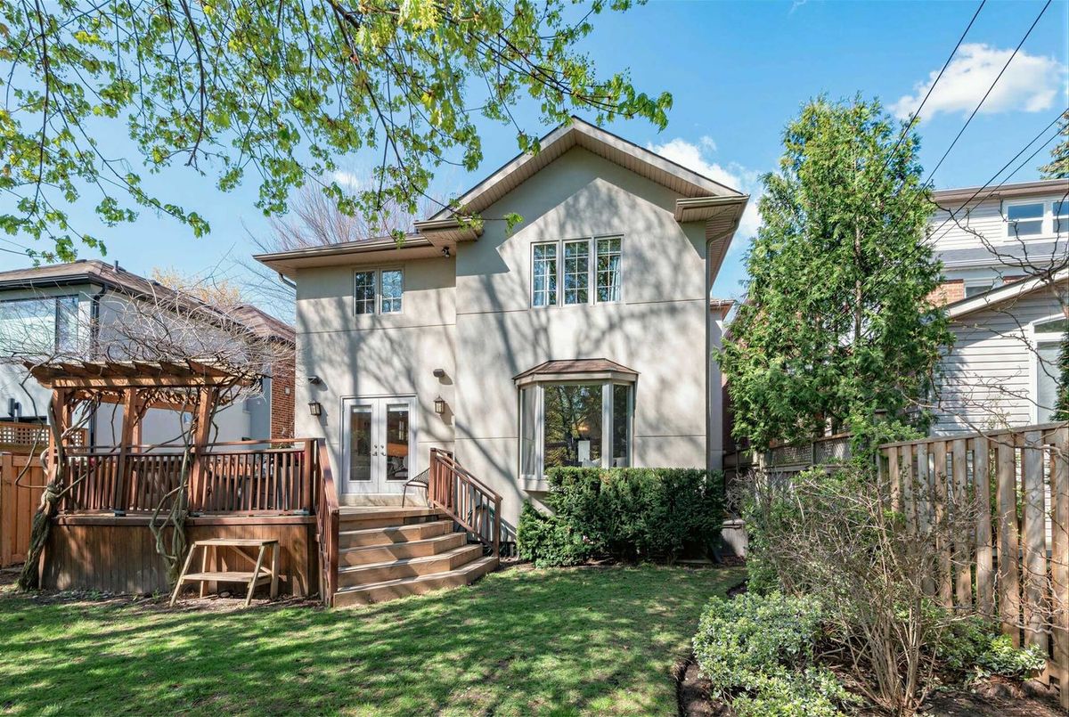 19 Menin Road Toronto 19 Menin Road Toronto