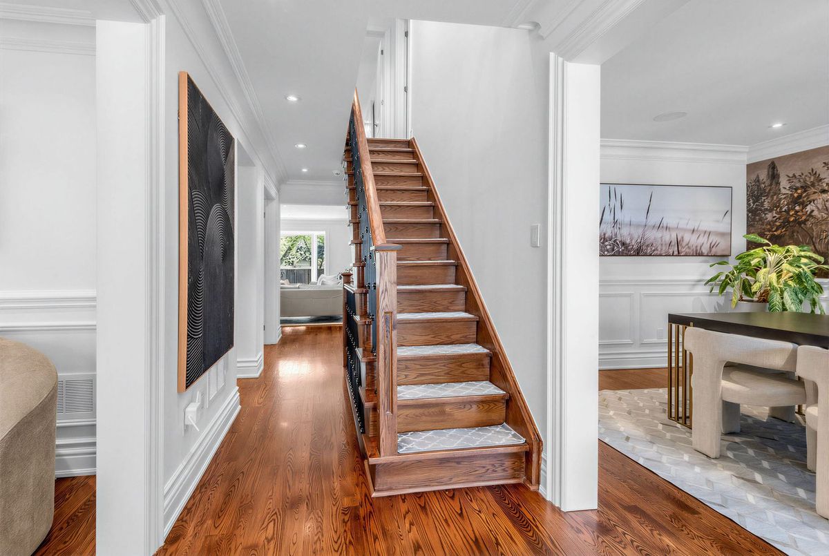 19 Menin Road Toronto 19 Menin Road Toronto