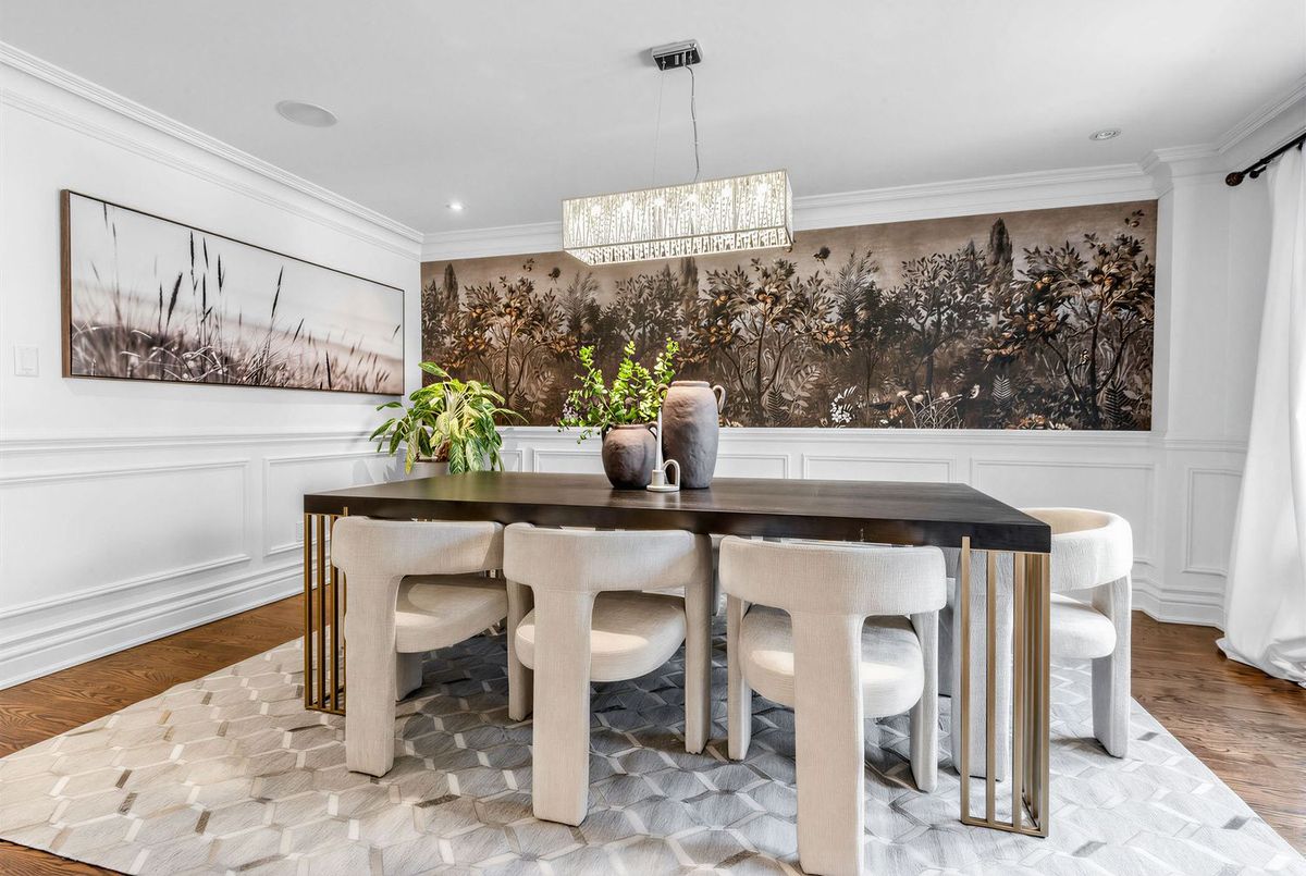 19 Menin Road Toronto 19 Menin Road Toronto