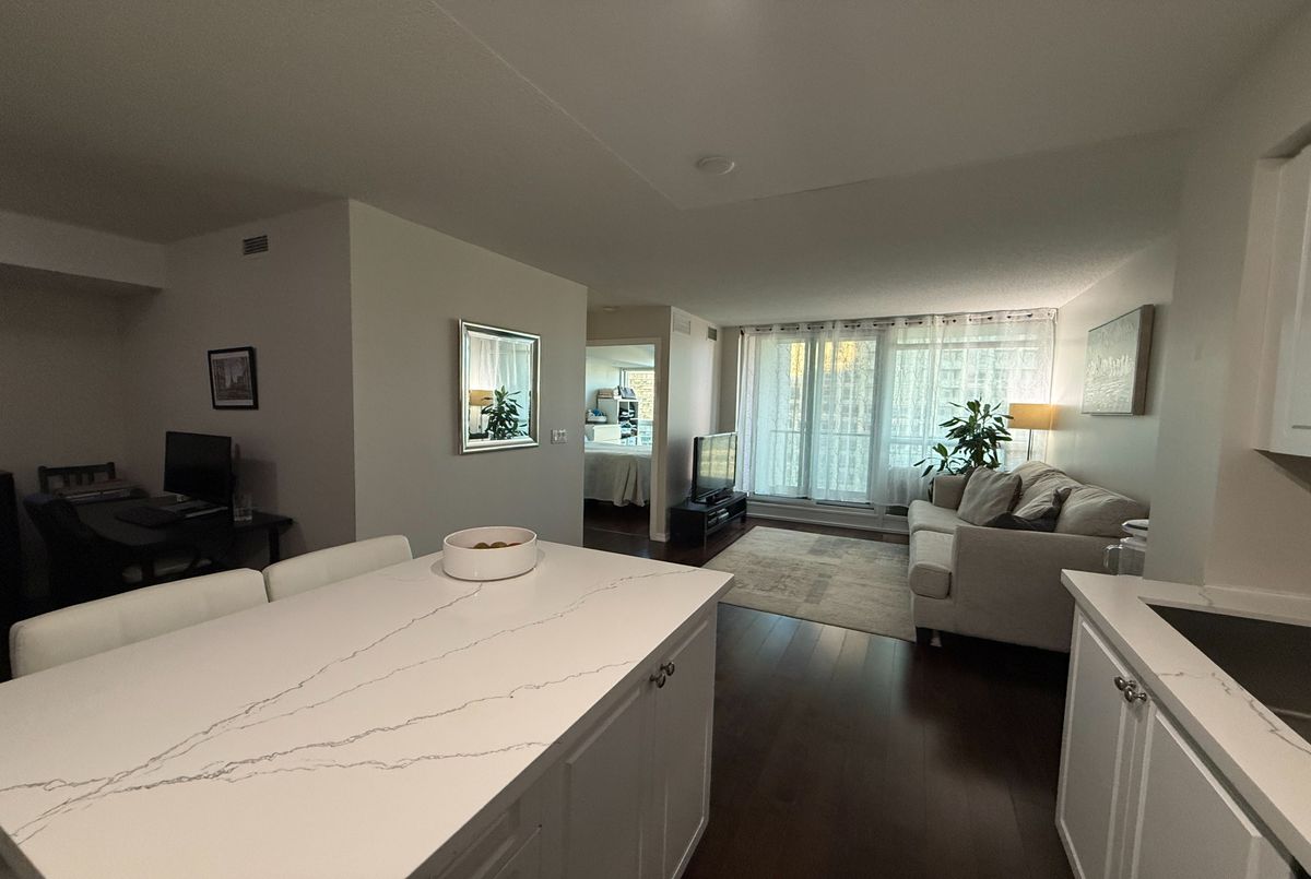 215 Fort York Boulevard Toronto 215 Fort York Boulevard Toronto