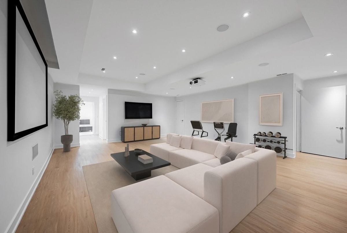 5 Braemar Avenue Toronto 5 Braemar Avenue Toronto