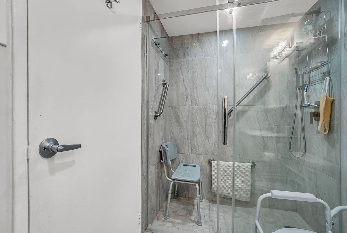 80 Antibes Drive Toronto 80 Antibes Drive Toronto