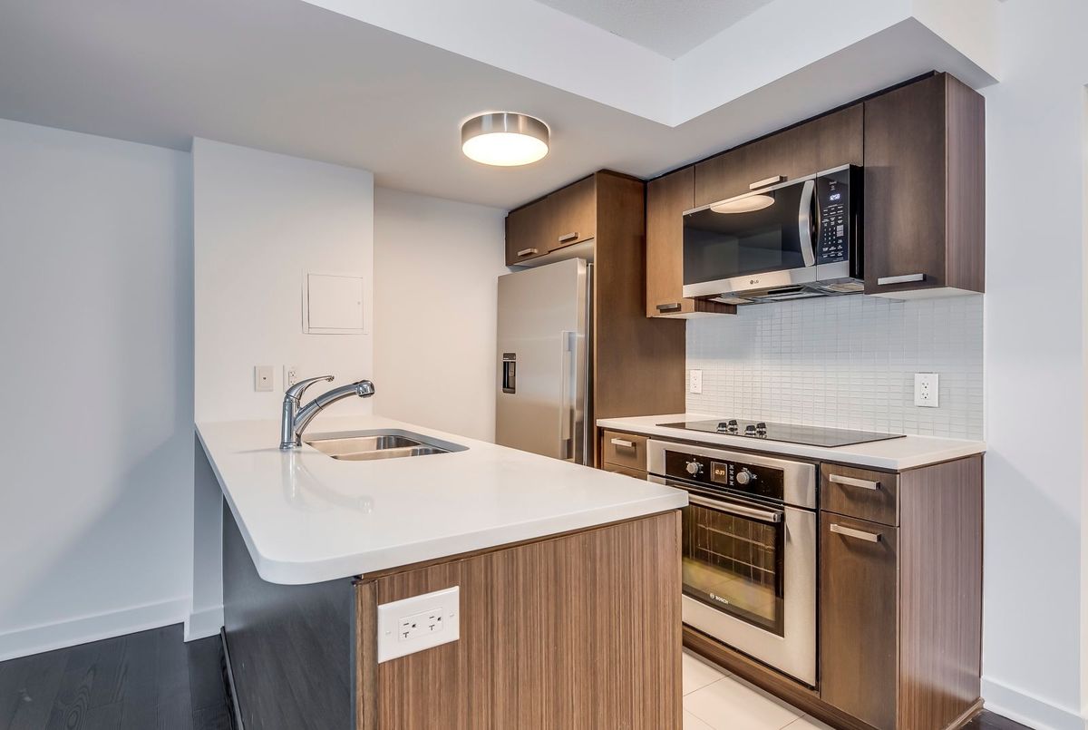295 Adelaide Street W Toronto 295 Adelaide Street W Toronto