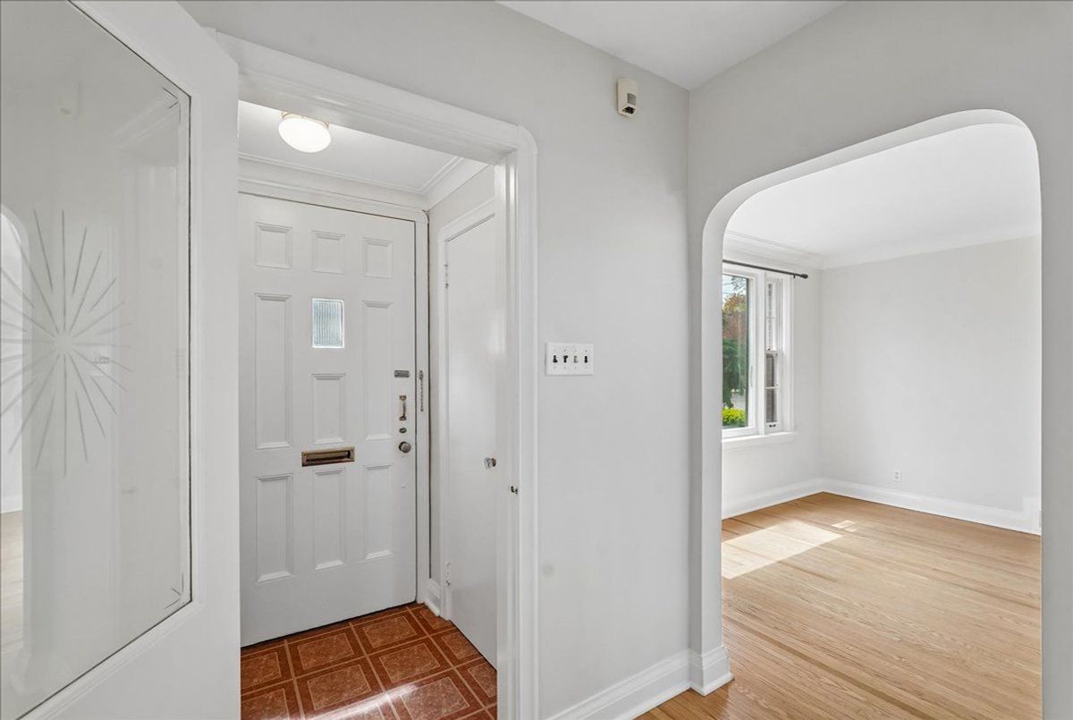 310 Glencairn Avenue Toronto 310 Glencairn Avenue Toronto