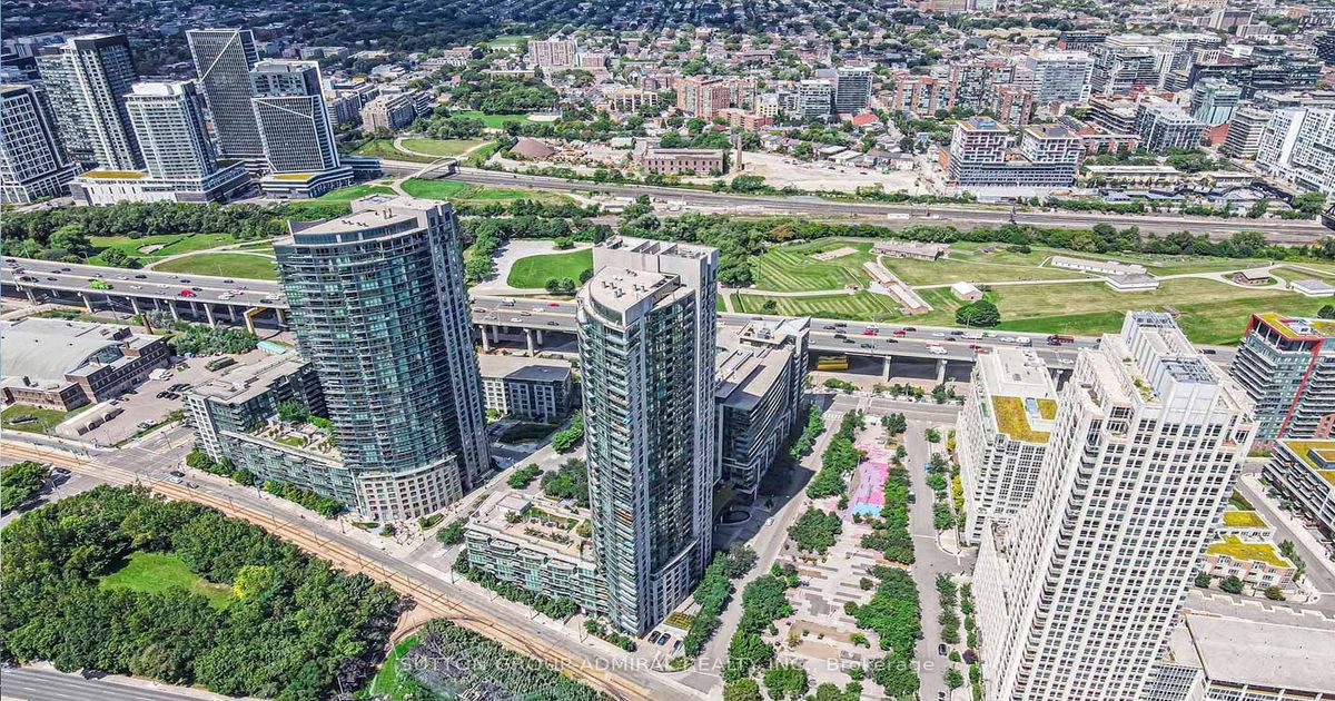 215 Fort York Boulevard Toronto