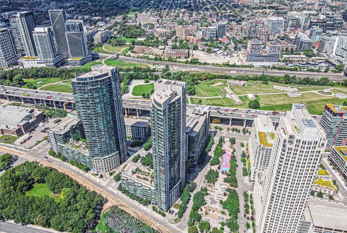 215 Fort York Boulevard Toronto 215 Fort York Boulevard Toronto