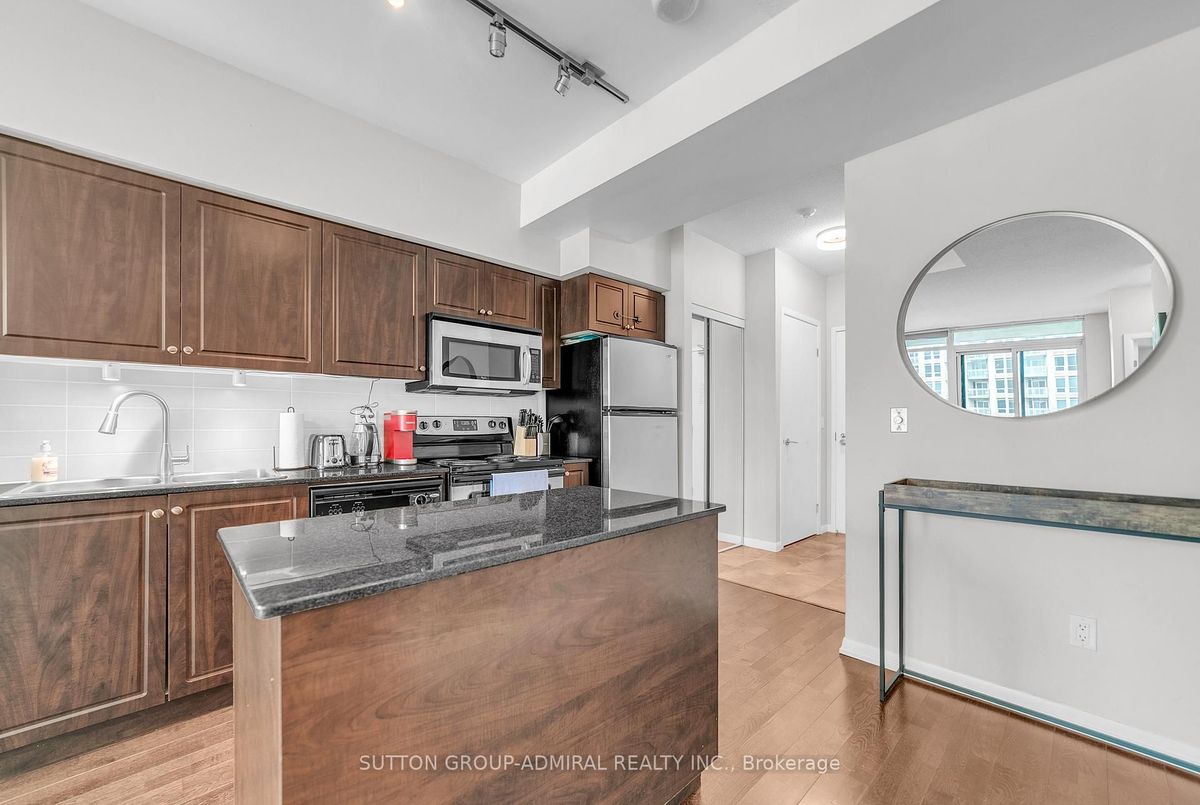 215 Fort York Boulevard Toronto 215 Fort York Boulevard Toronto