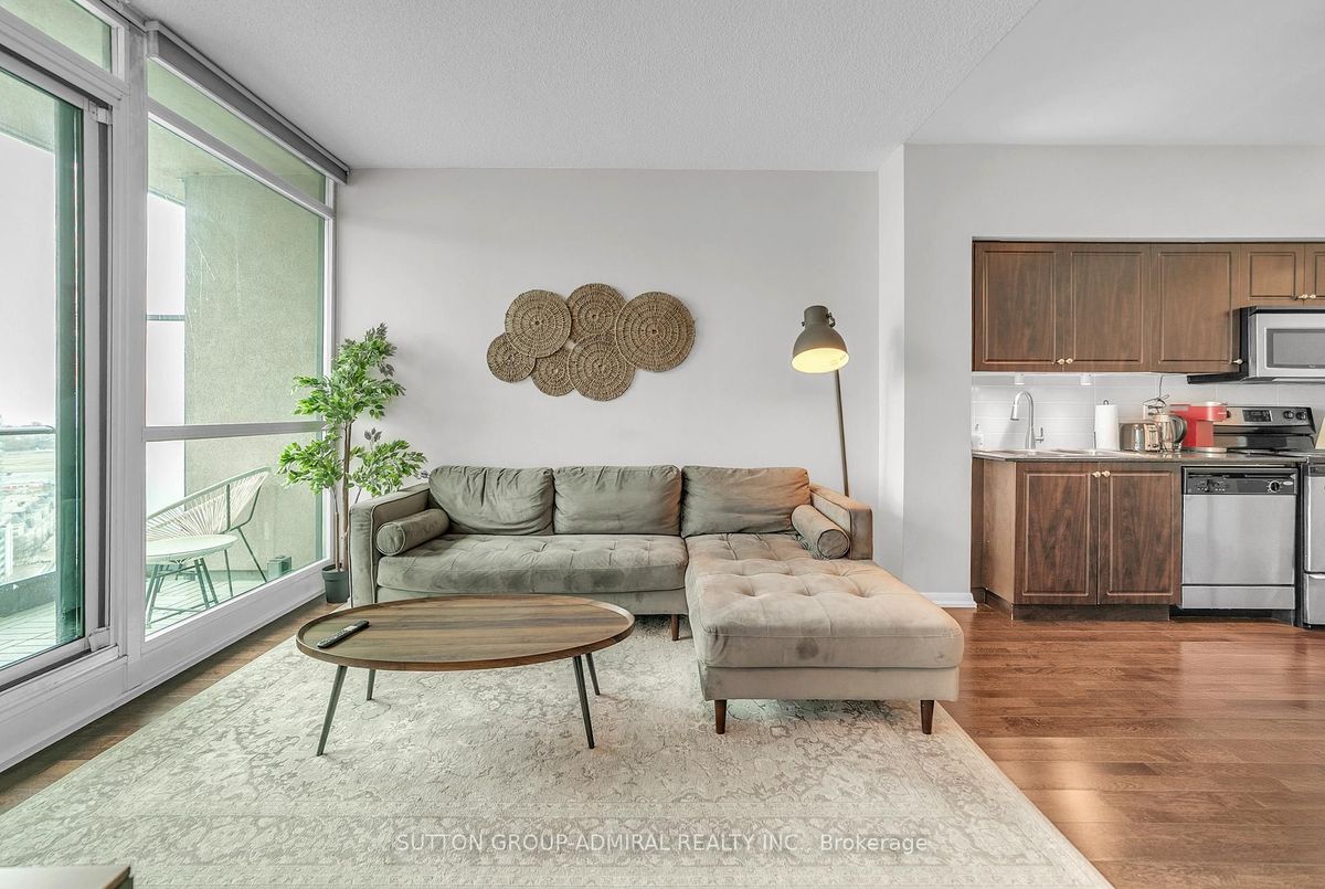 215 Fort York Boulevard Toronto 215 Fort York Boulevard Toronto