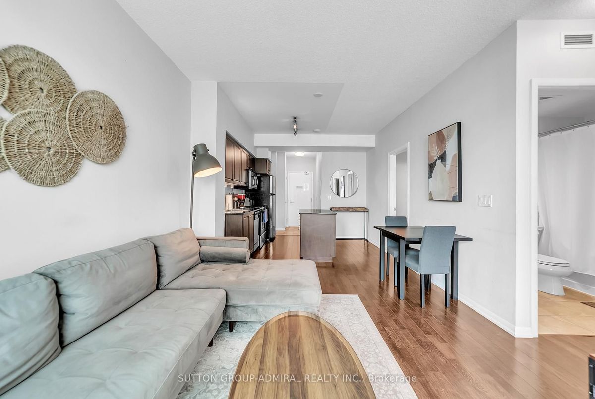 215 Fort York Boulevard Toronto 215 Fort York Boulevard Toronto
