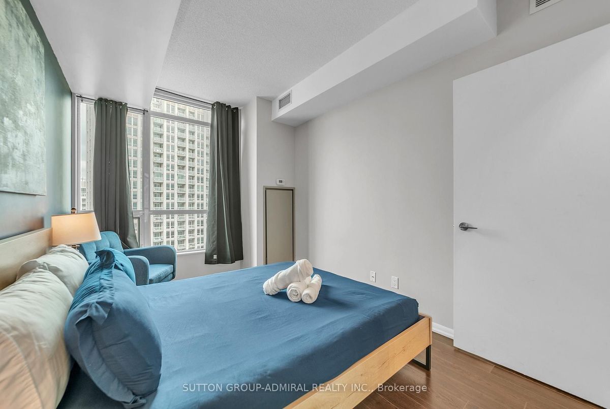215 Fort York Boulevard Toronto 215 Fort York Boulevard Toronto