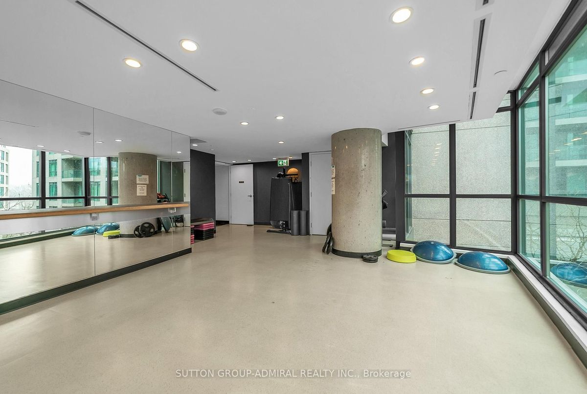 215 Fort York Boulevard Toronto 215 Fort York Boulevard Toronto