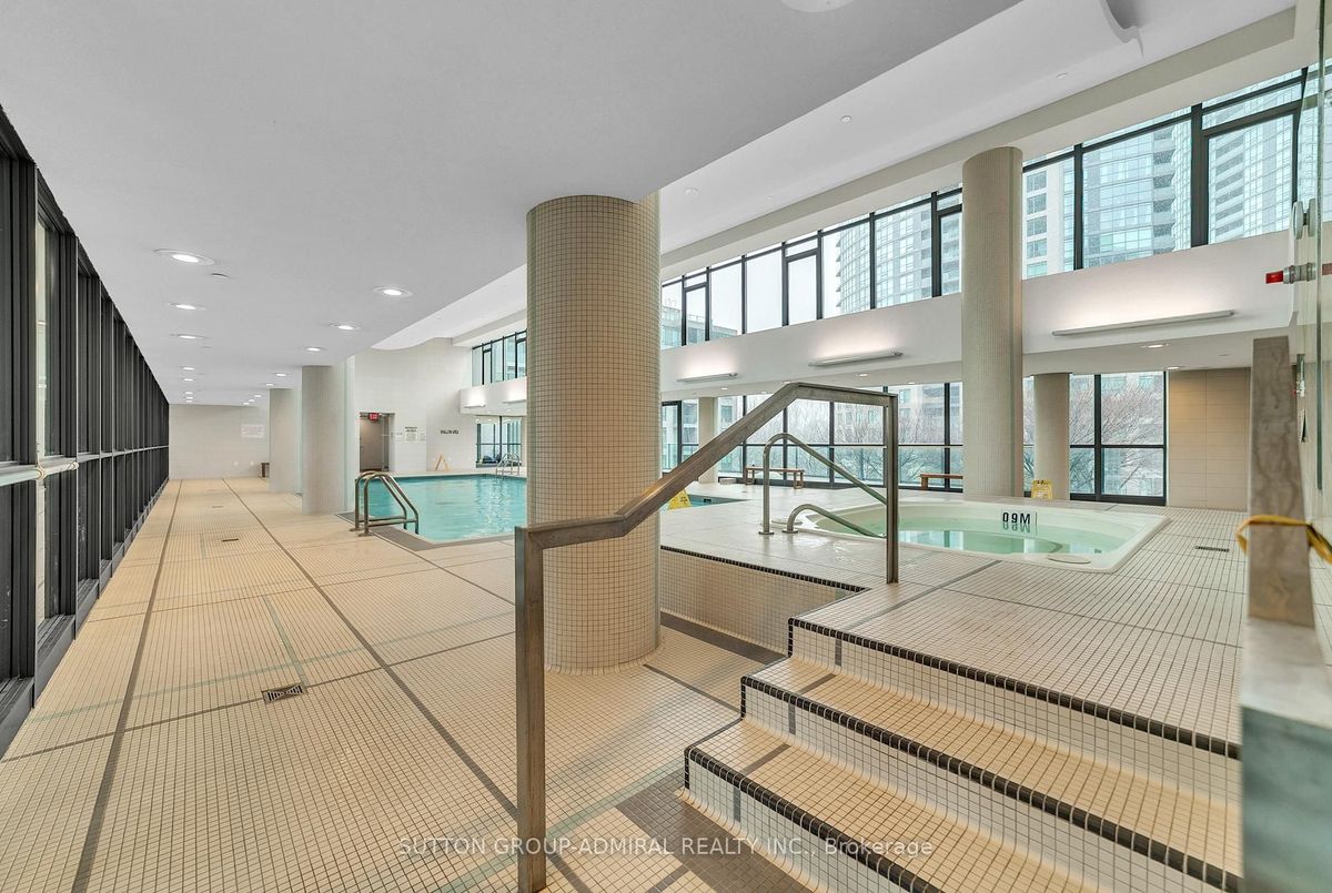 215 Fort York Boulevard Toronto 215 Fort York Boulevard Toronto
