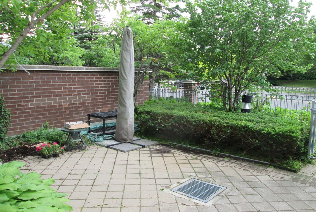 233 Beecroft Road Toronto 233 Beecroft Road Toronto