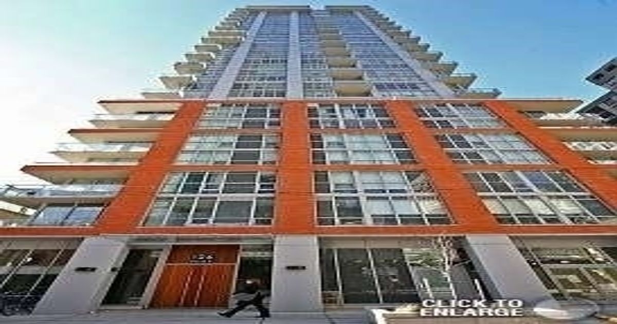126 Simcoe St Toronto